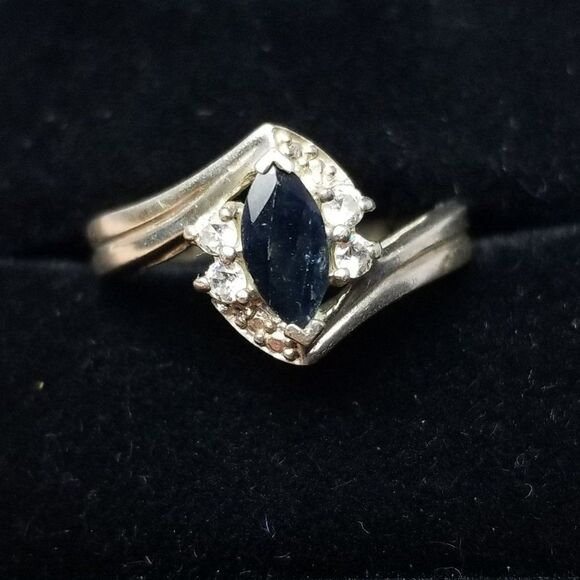 Vintage Sterling Silver Dark Blue Marquise Shape Ring, Size 7 Band, Estate - Picture 6 of 9